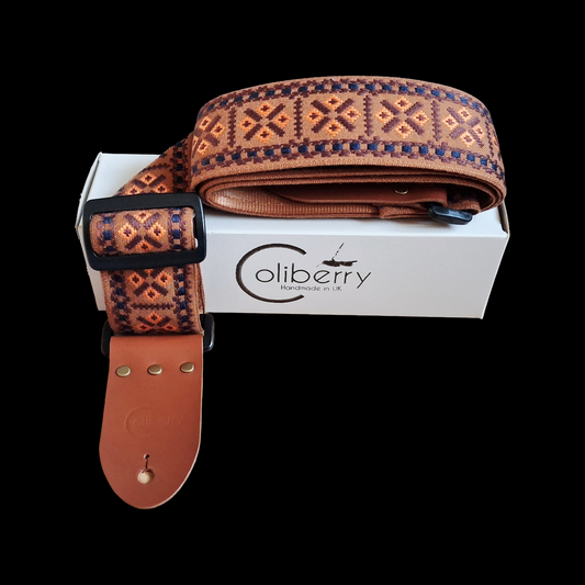 'Valkyria' handmade guitar strap in brown. Adjustable.